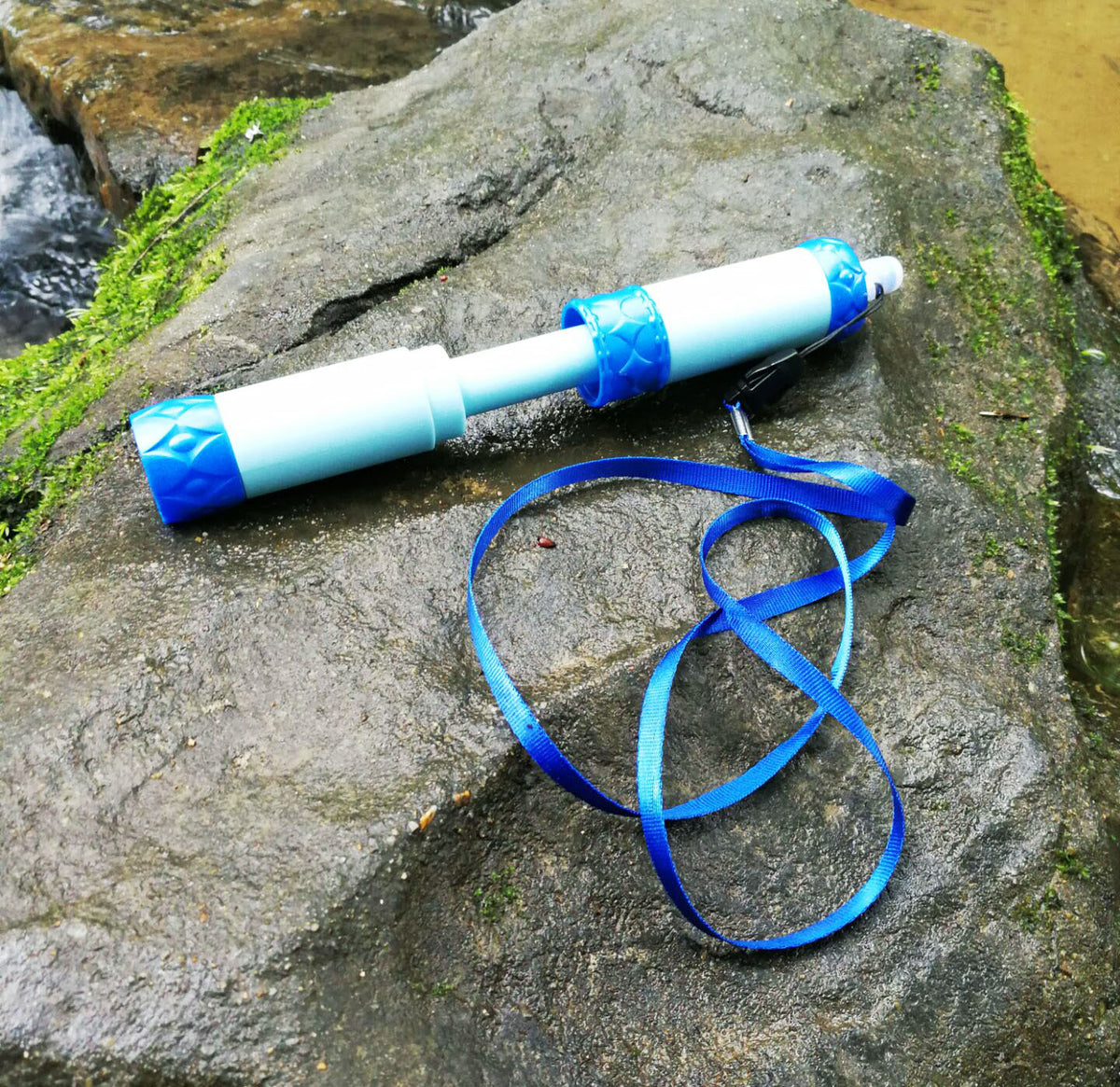 Outdoor Water Filter Gear for Camping and Survival